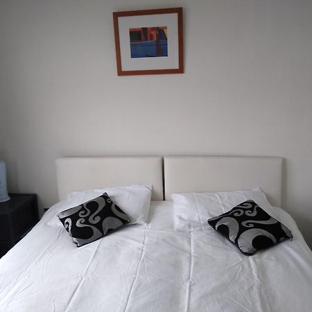 Room In Luxurious Penthouse Apartment Londyn Zewnętrze zdjęcie