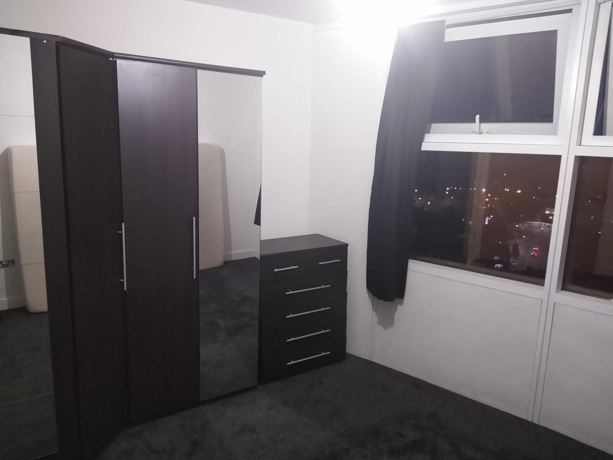 Room In Luxurious Penthouse Apartment Londyn Zewnętrze zdjęcie